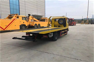 西湖非事故拖车