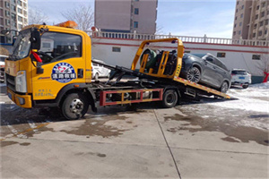 西湖救援拖车费用怎么算